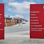 12 Person In Thyboron-by Traum * Thyborøn