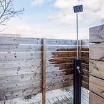 12 Person In Thyboron-by Traum * Thyborøn