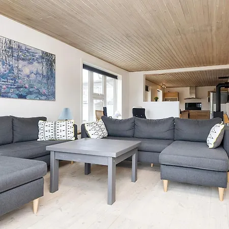 Vi Holiday home *