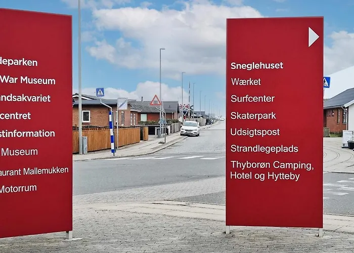 12 Person In Thyboron-by Traum * Thyborøn