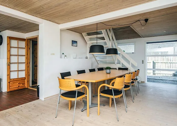 12 Person In Thyboron-by Traum Thyborøn